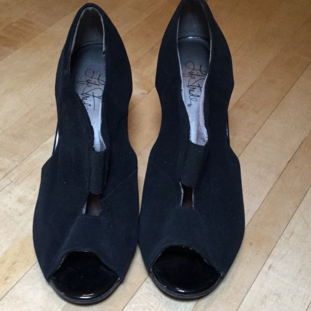 Womens wide Life Stride heels